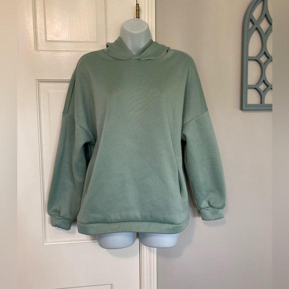 Tops - Cozy Green Hoodie